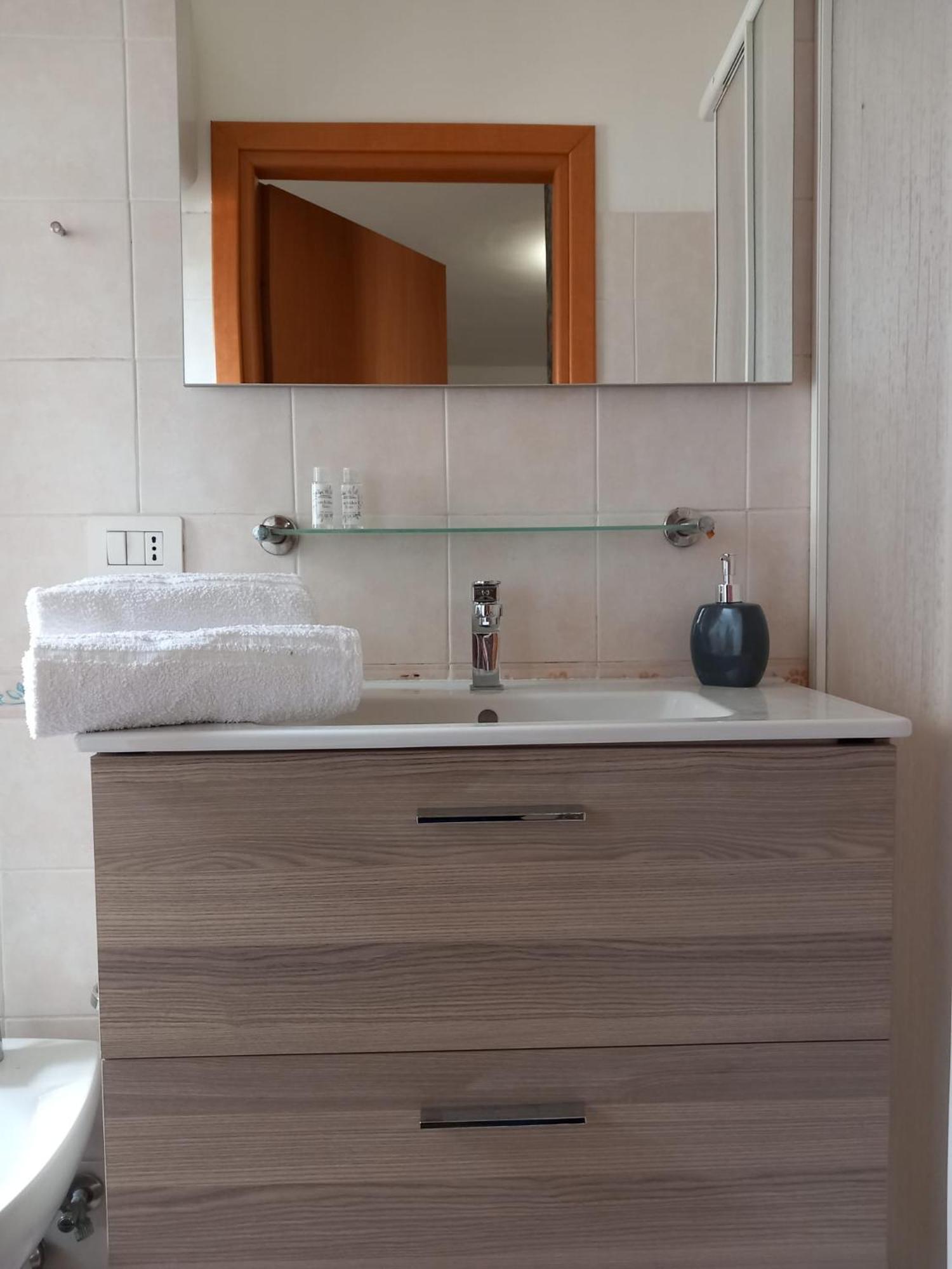 Baaria Porto Rooms Milazzo Esterno foto