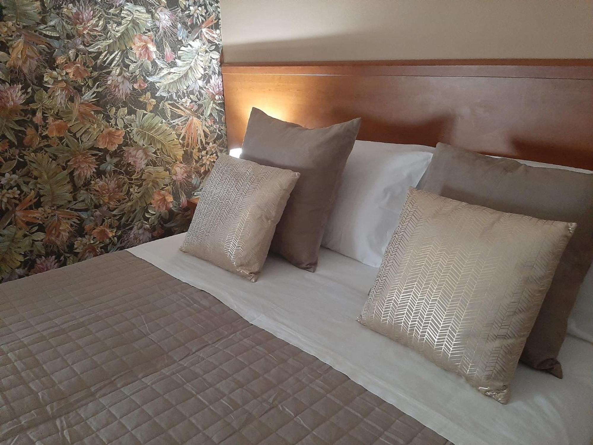 Baaria Porto Rooms Milazzo Esterno foto