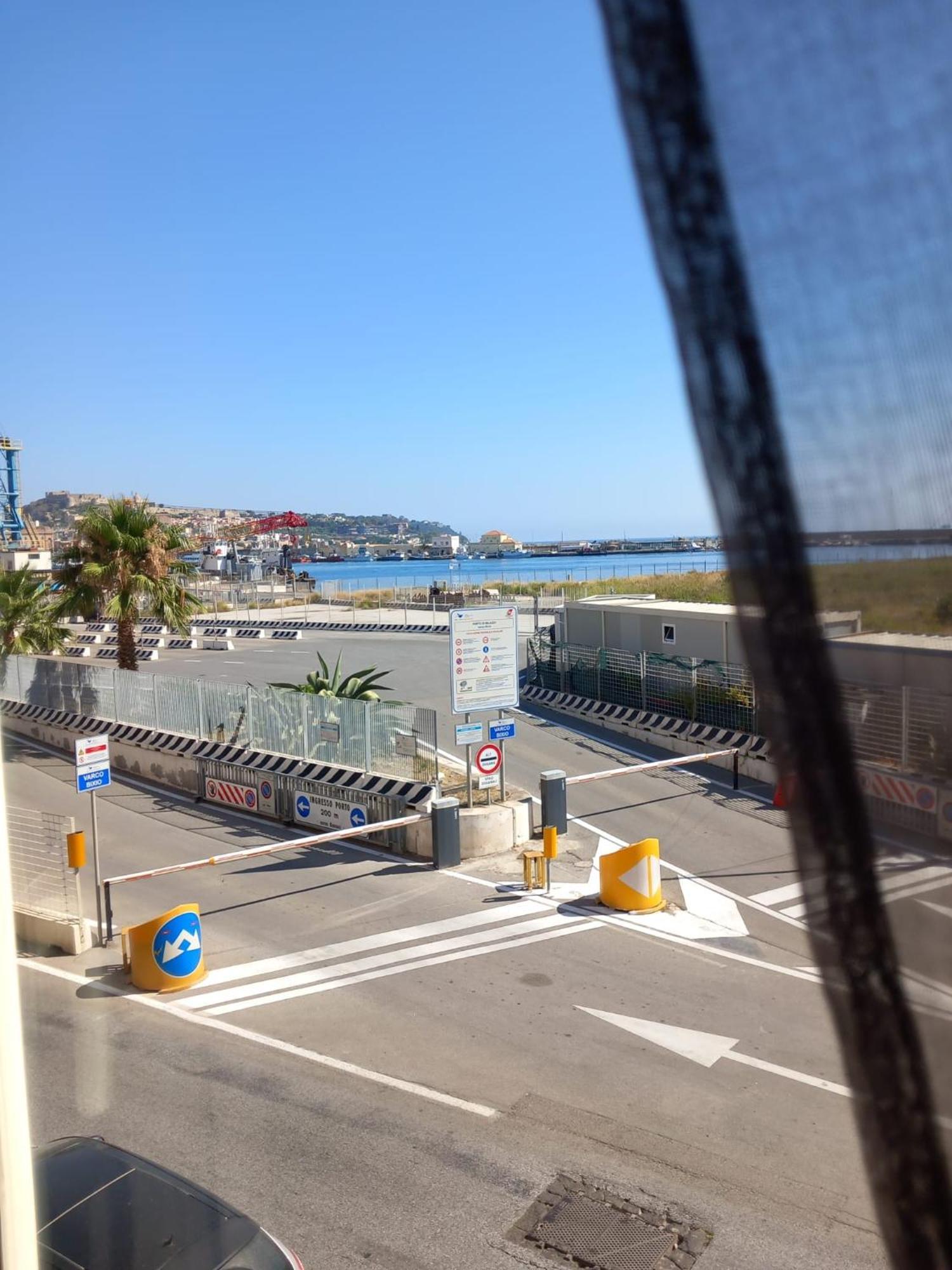 Baaria Porto Rooms Milazzo Esterno foto